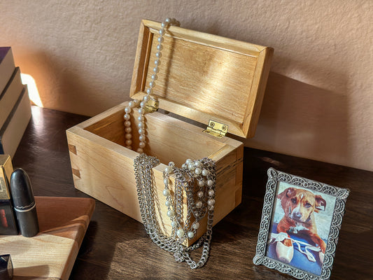 Maple Dovetail Keepsake Box